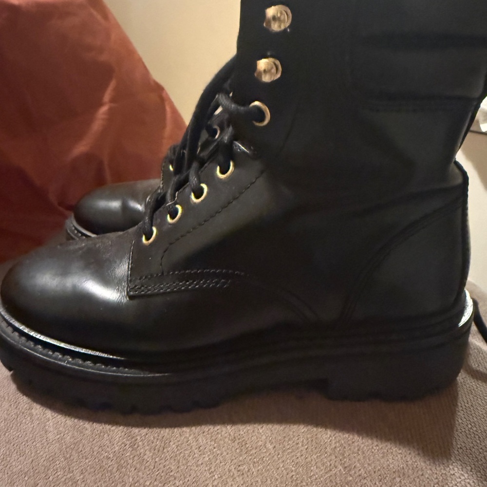 Black Isabel Marant combat boots. Size 6. Excellent condition. - Picture 6 of 6